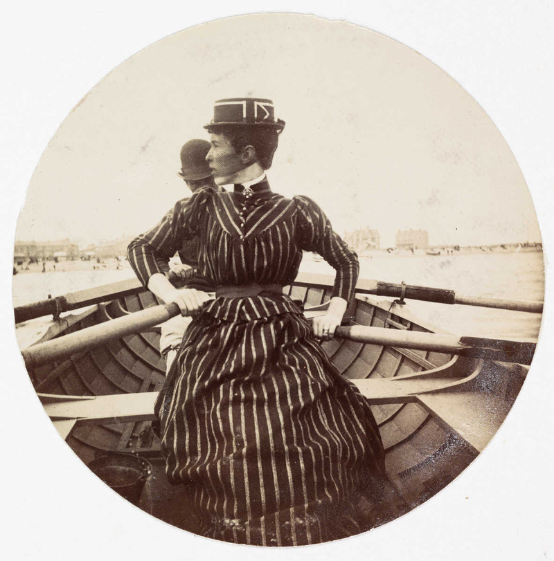 Illustration for article titled 14 Amateur Photos Taken With the Very First Consumer Camera